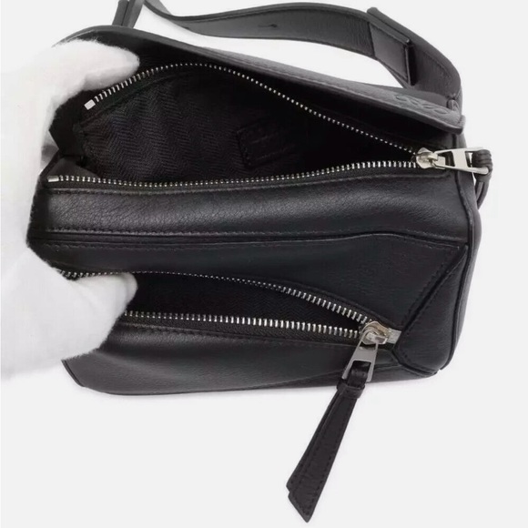 LOEWE Puzzle Bumbag Mini Size Mini Leather Black B510U89X02 - Picture 3 of 8